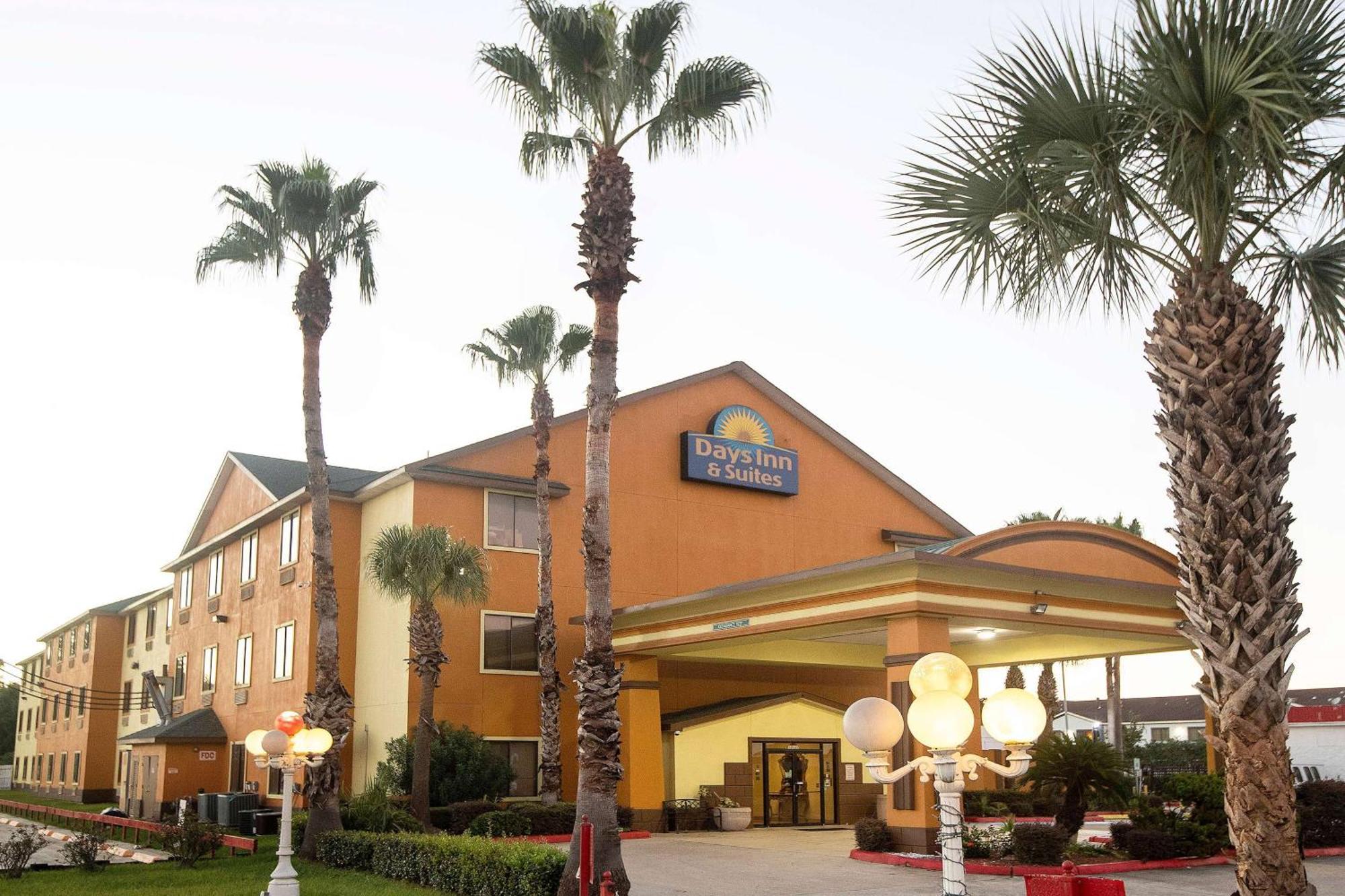 Days Inn & Suites By Wyndham Houston North/Aldine Экстерьер фото